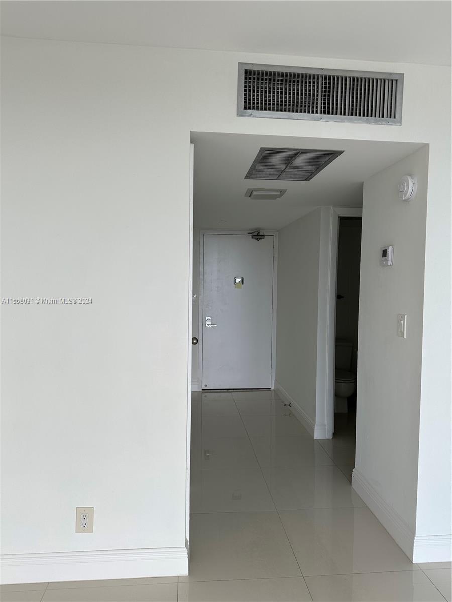 20335 W Country Club Dr 1701, Aventura, Florida 33180, 1 Bedroom Bedrooms, ,1 BathroomBathrooms,Residential,For Sale,20335 W Country Club Dr 1701,A11558031