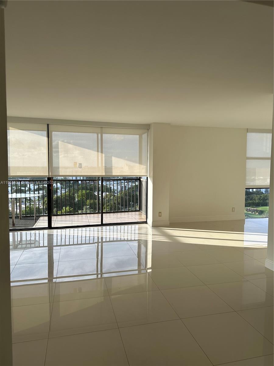 20335 W Country Club Dr 1701, Aventura, Florida 33180, 1 Bedroom Bedrooms, ,1 BathroomBathrooms,Residential,For Sale,20335 W Country Club Dr 1701,A11558031