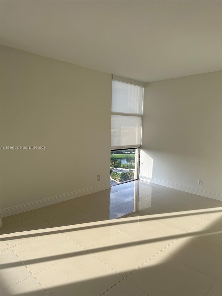 20335 W Country Club Dr 1701, Aventura, Florida 33180, 1 Bedroom Bedrooms, ,1 BathroomBathrooms,Residential,For Sale,20335 W Country Club Dr 1701,A11558031