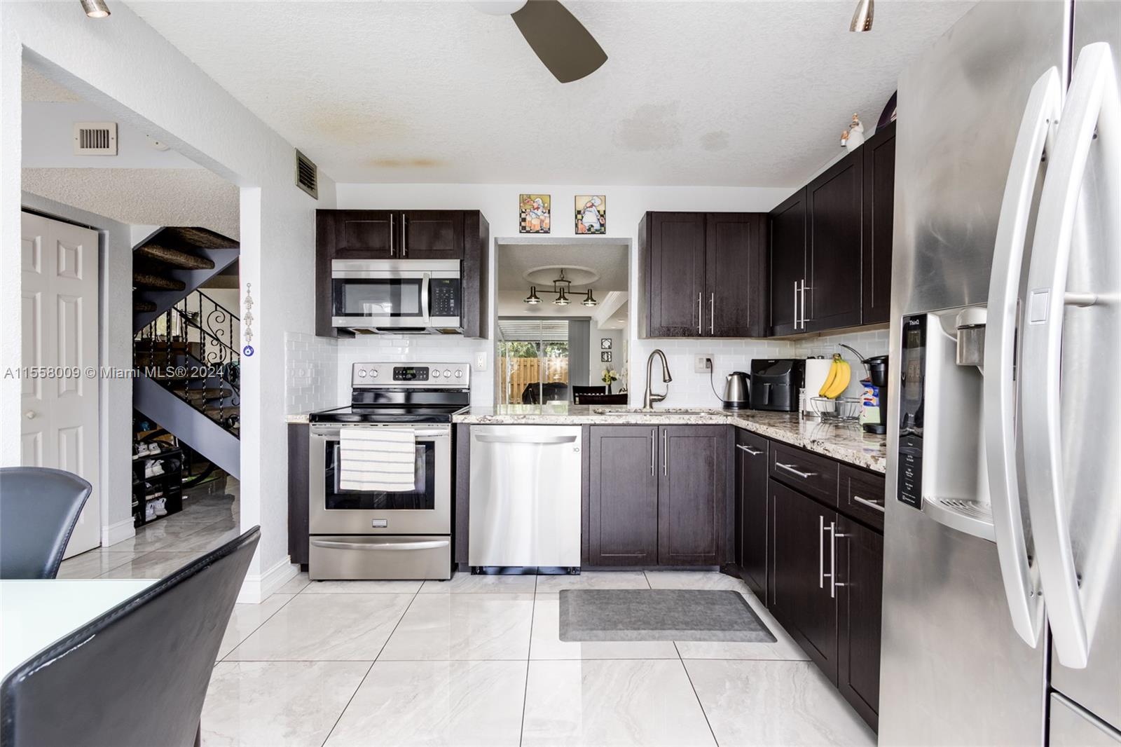 912 NE 27th Ave 912, Hallandale Beach, Florida 33009, 3 Bedrooms Bedrooms, ,2 BathroomsBathrooms,Residential,For Sale,912 NE 27th Ave 912,A11558009