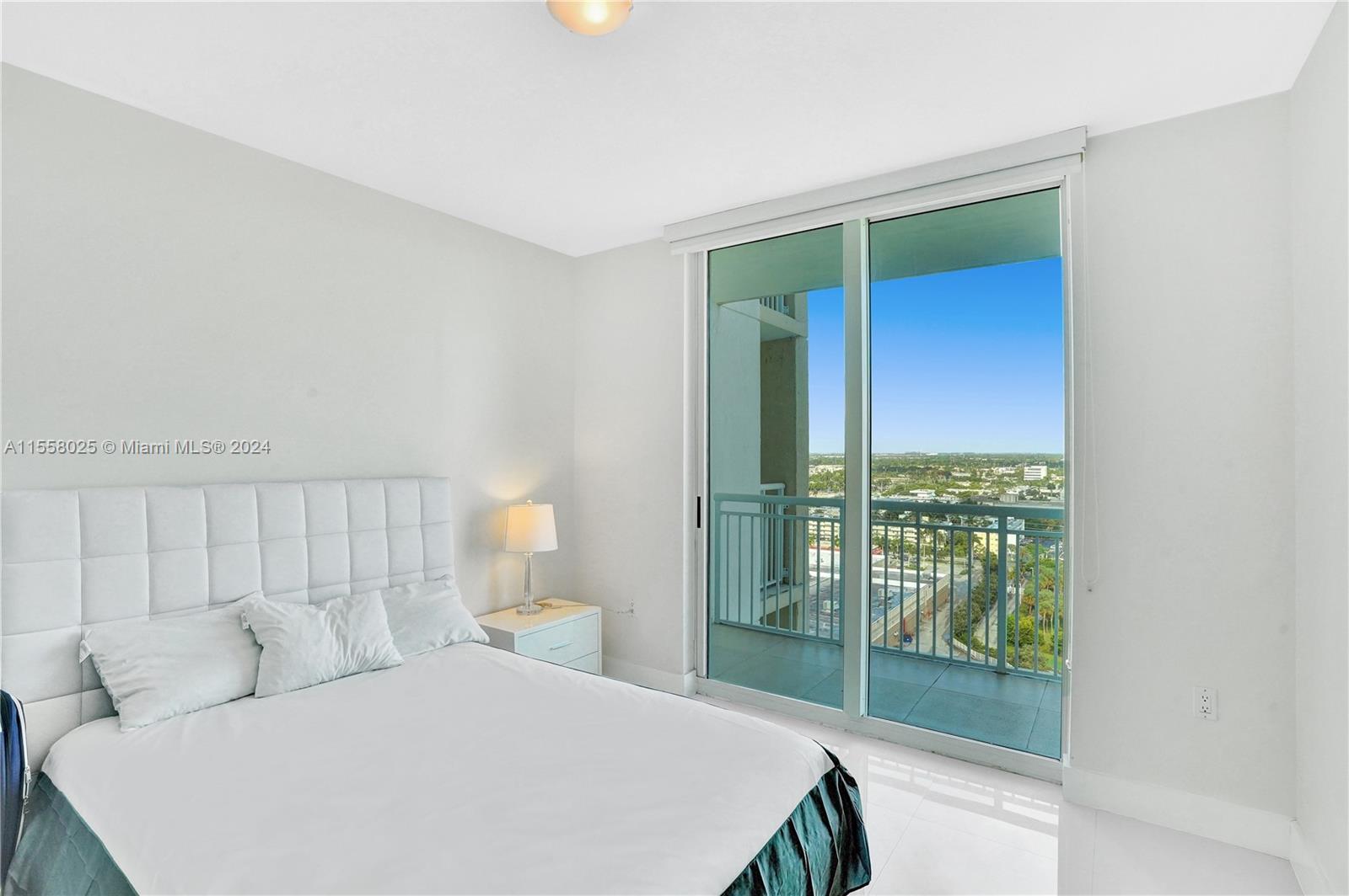 1745 E Hallandale Beach Blvd 1702W, Hallandale Beach, Florida 33009, 3 Bedrooms Bedrooms, ,2 BathroomsBathrooms,Residentiallease,For Rent,1745 E Hallandale Beach Blvd 1702W,A11558025