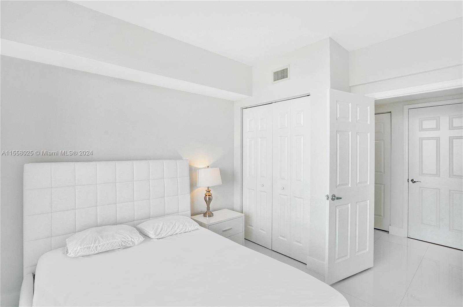 1745 E Hallandale Beach Blvd 1702W, Hallandale Beach, Florida 33009, 3 Bedrooms Bedrooms, ,2 BathroomsBathrooms,Residentiallease,For Rent,1745 E Hallandale Beach Blvd 1702W,A11558025