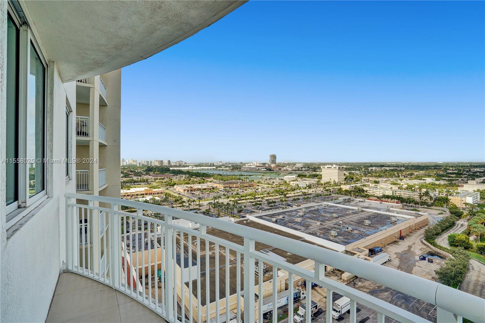 1745 E Hallandale Beach Blvd 1702W, Hallandale Beach, Florida 33009, 3 Bedrooms Bedrooms, ,2 BathroomsBathrooms,Residentiallease,For Rent,1745 E Hallandale Beach Blvd 1702W,A11558025