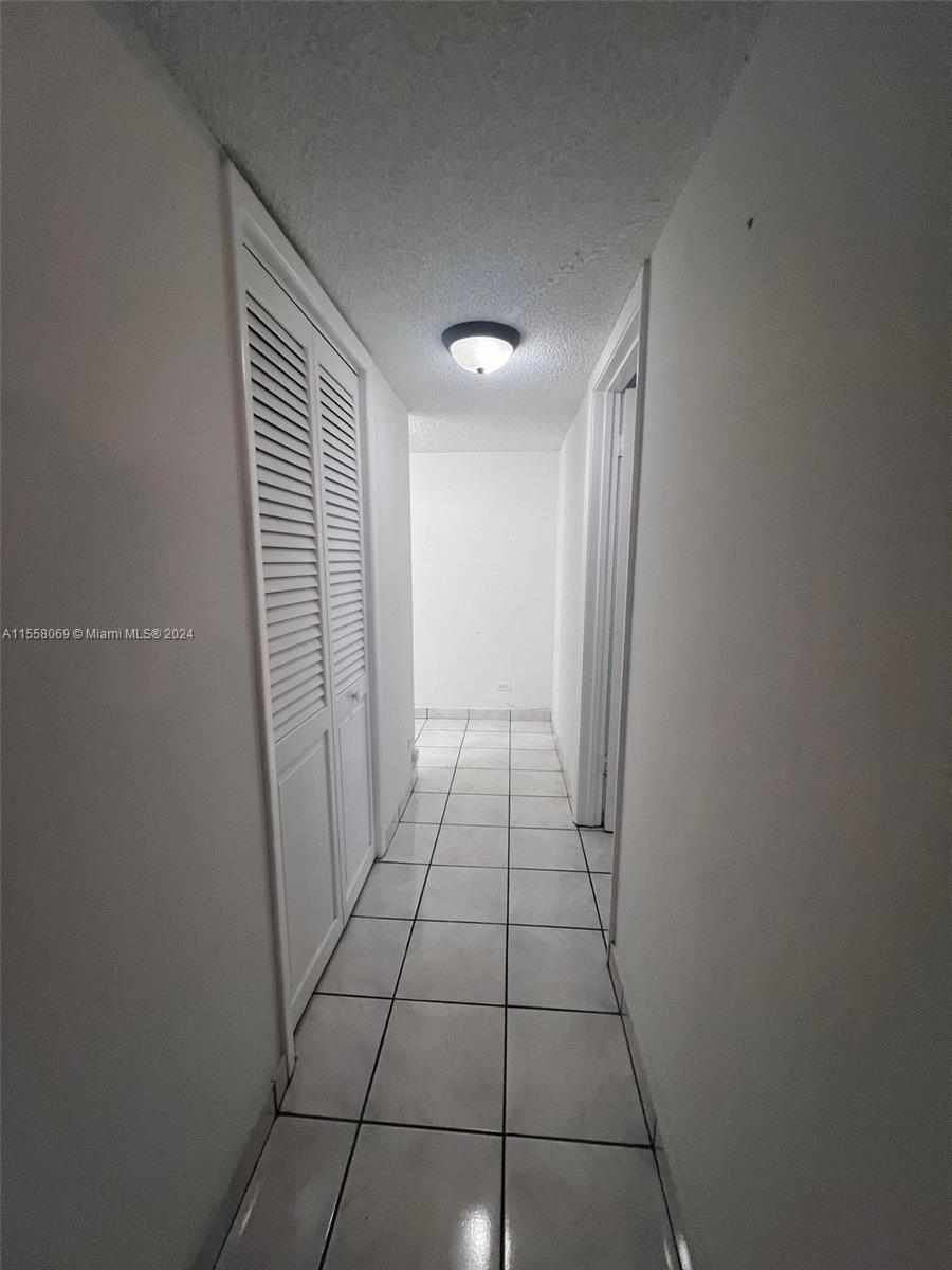 6039 Collins Ave 1012, Miami Beach, Florida 33140, 1 Bedroom Bedrooms, ,2 BathroomsBathrooms,Residentiallease,For Rent,6039 Collins Ave 1012,A11558069