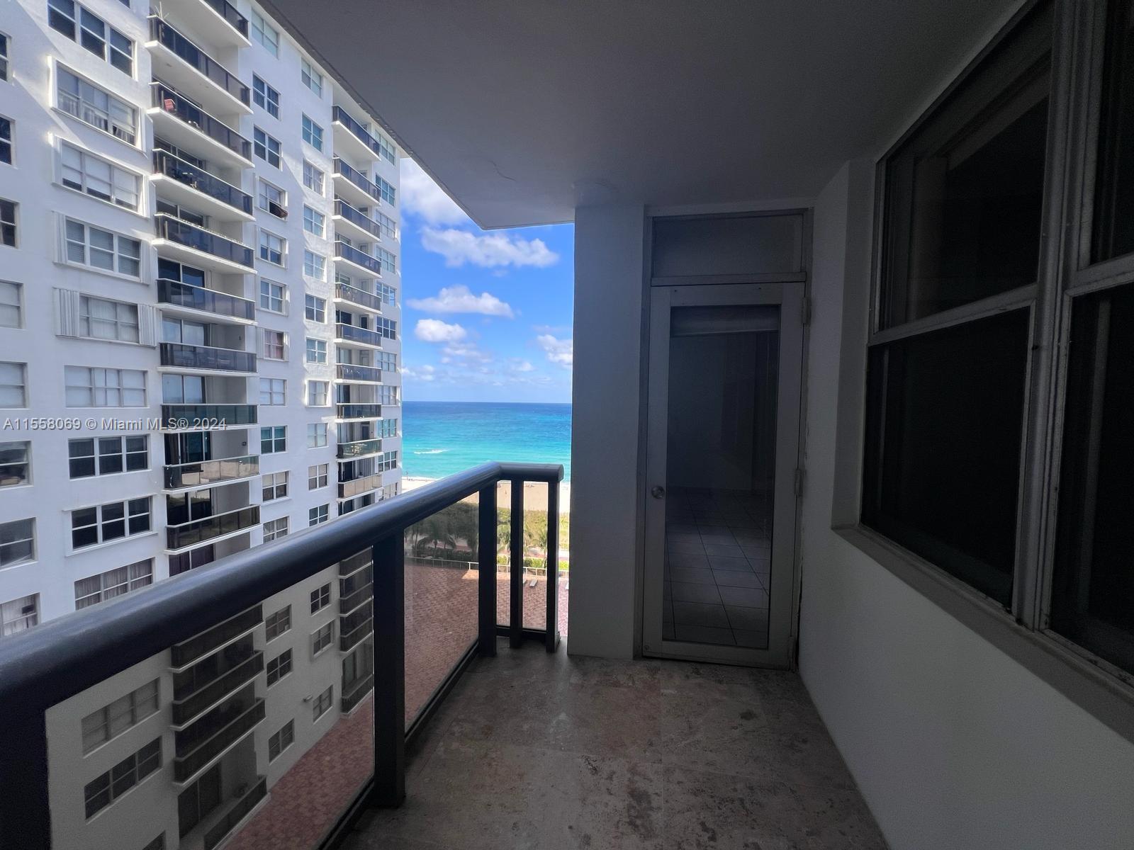 6039 Collins Ave 1012, Miami Beach, Florida 33140, 1 Bedroom Bedrooms, ,2 BathroomsBathrooms,Residentiallease,For Rent,6039 Collins Ave 1012,A11558069