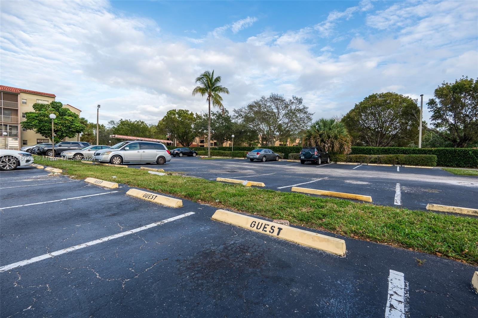 1820 N Lauderdale Ave 3311, North Lauderdale, Florida 33068, 1 Bedroom Bedrooms, ,1 BathroomBathrooms,Residential,For Sale,1820 N Lauderdale Ave 3311,A11558043