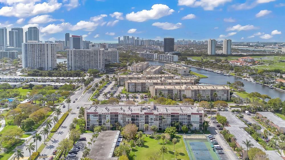 2101 Atlantic Shores Blvd 107, Hallandale Beach, Florida 33009, 1 Bedroom Bedrooms, ,1 BathroomBathrooms,Residential,For Sale,2101 Atlantic Shores Blvd 107,A11558074
