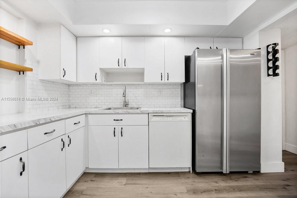 2101 Atlantic Shores Blvd 107, Hallandale Beach, Florida 33009, 1 Bedroom Bedrooms, ,1 BathroomBathrooms,Residential,For Sale,2101 Atlantic Shores Blvd 107,A11558074