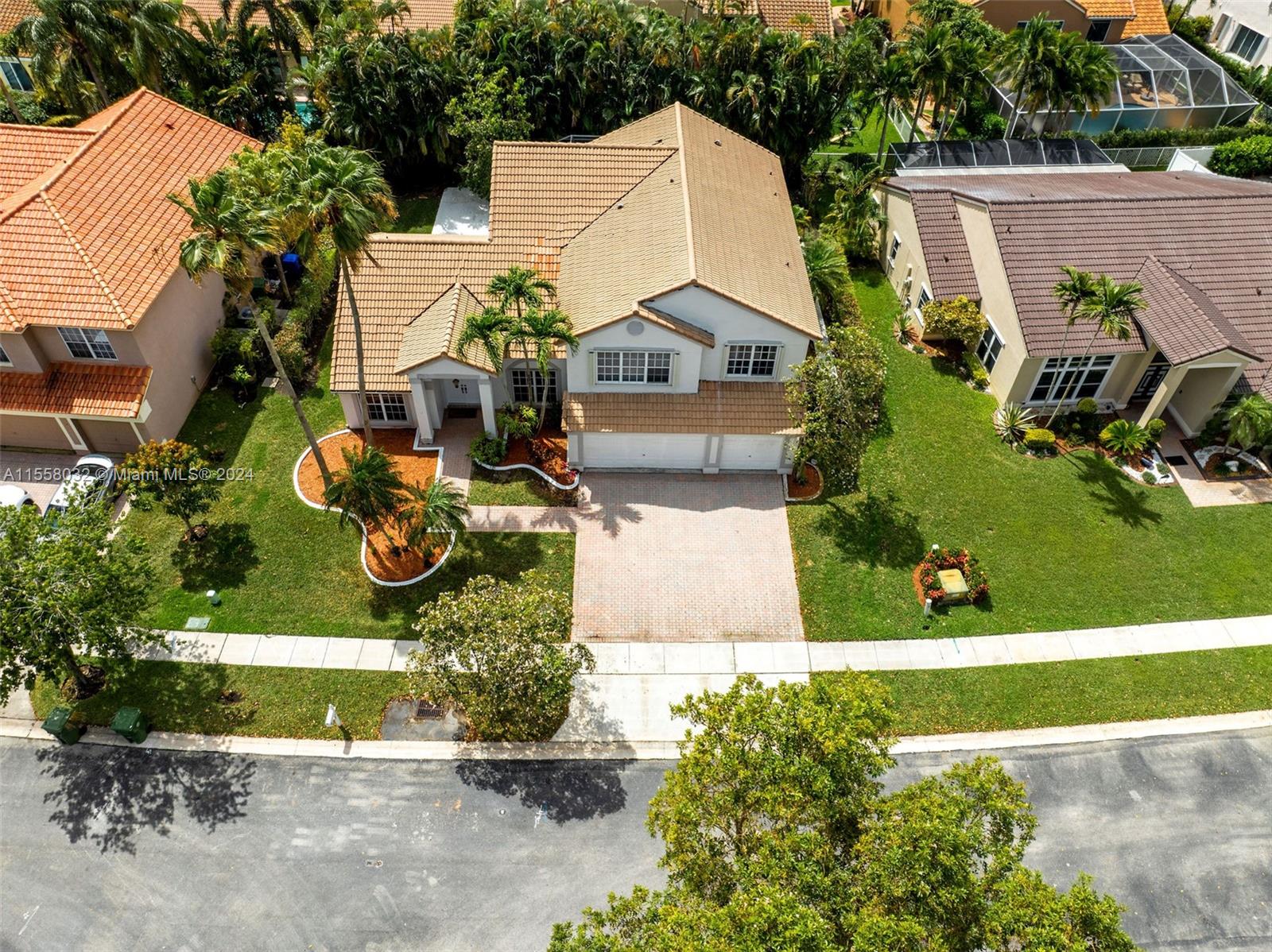 19402 NW 11th St, Pembroke Pines, Florida 33029, 5 Bedrooms Bedrooms, ,3 BathroomsBathrooms,Residential,For Sale,19402 NW 11th St,A11558032