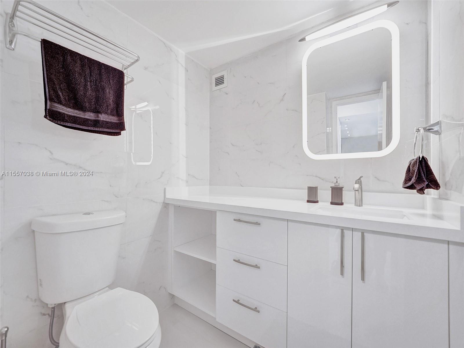 3140 S Ocean Dr 2002, Hallandale Beach, Florida 33009, 1 Bedroom Bedrooms, ,1 BathroomBathrooms,Residential,For Sale,3140 S Ocean Dr 2002,A11557038