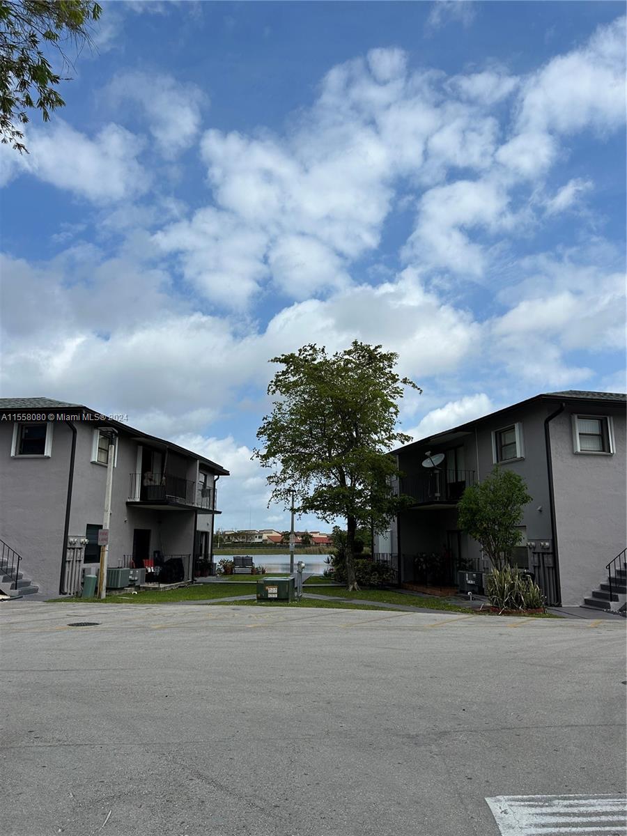 13300 SW 17th Ln #10-3 For Sale A11558080, FL