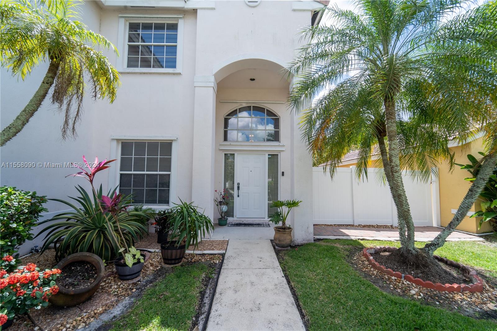 18950 NW 10th St  For Sale A11558090, FL