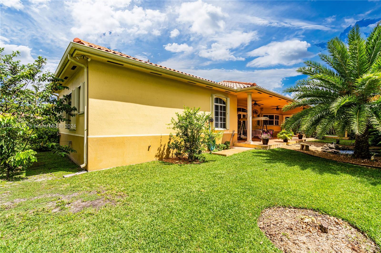 5662 SW 103rd Ct, Miami, Florida 33173, 5 Bedrooms Bedrooms, ,4 BathroomsBathrooms,Residential,For Sale,5662 SW 103rd Ct,A11557526