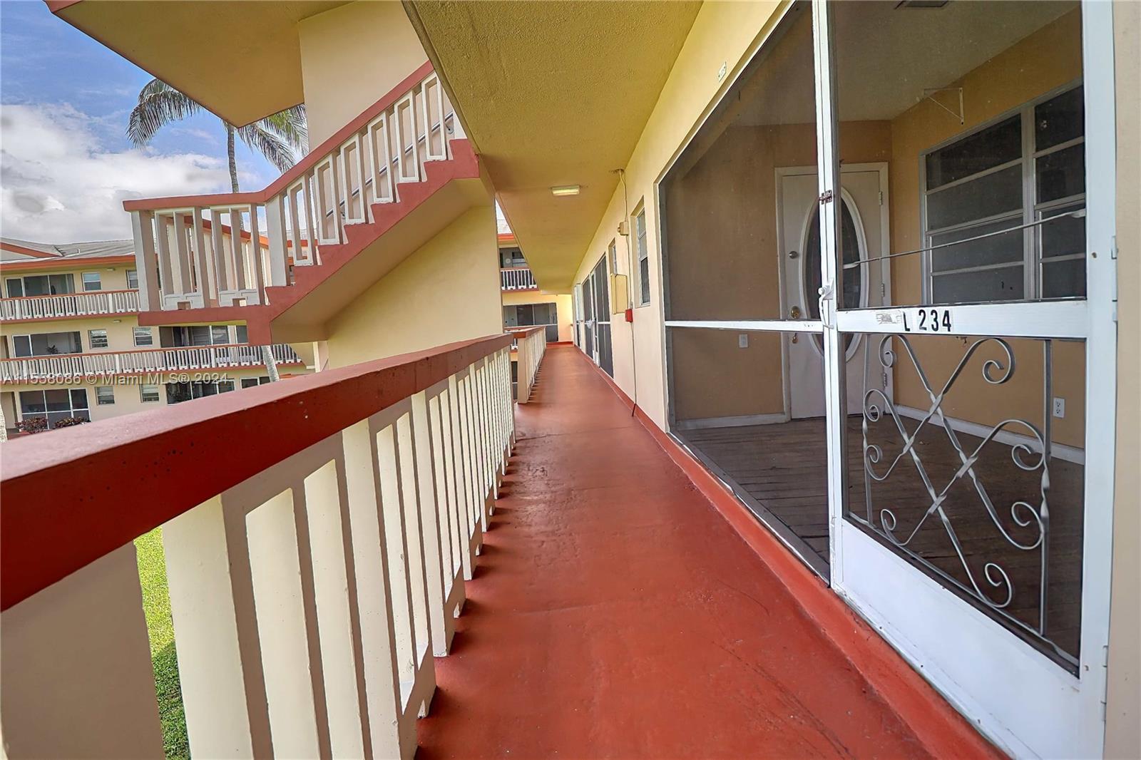 5300 Washington St L234, Hollywood, Florida 33021, 1 Bedroom Bedrooms, ,1 BathroomBathrooms,Residential,For Sale,5300 Washington St L234,A11558086