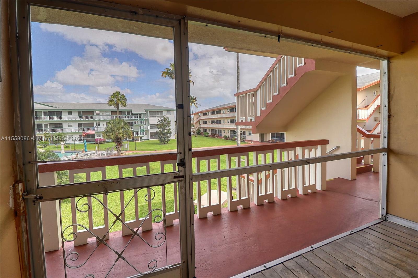 5300 Washington St L234, Hollywood, Florida 33021, 1 Bedroom Bedrooms, ,1 BathroomBathrooms,Residential,For Sale,5300 Washington St L234,A11558086