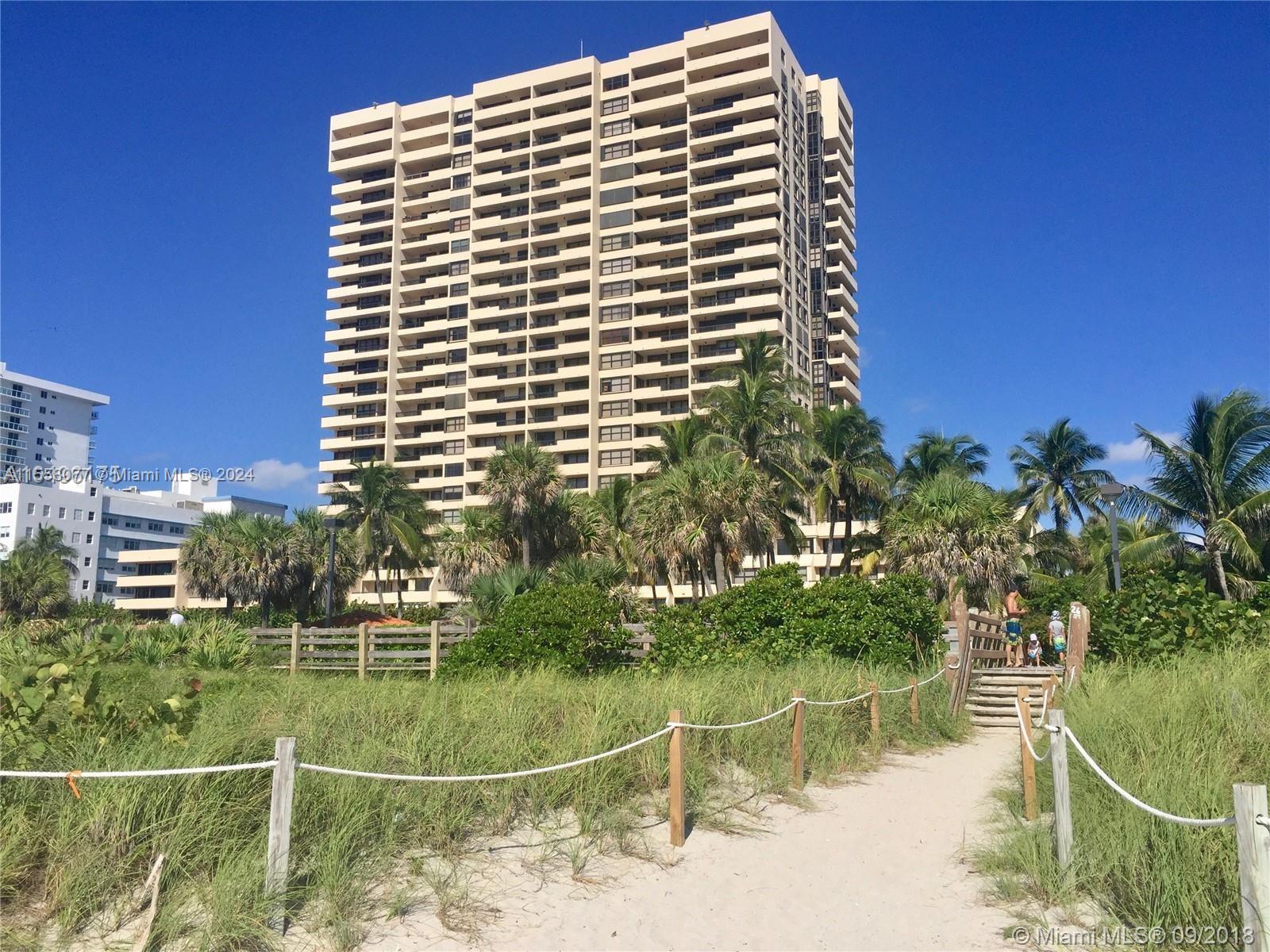 2555 Collins Ave 308, Miami Beach, Florida 33140, 2 Bedrooms Bedrooms, ,2 BathroomsBathrooms,Residential,For Sale,2555 Collins Ave 308,A11558077
