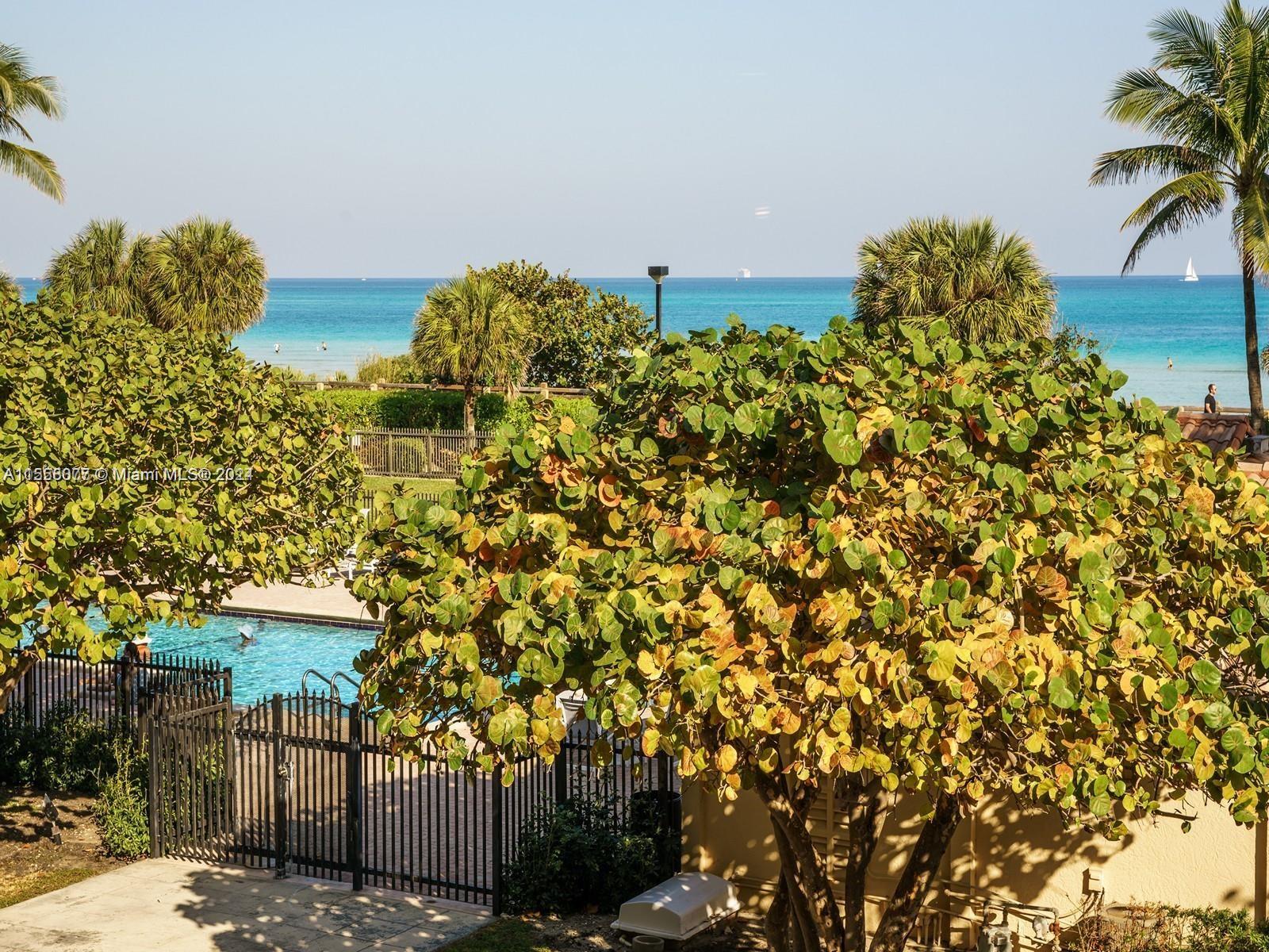 2555 Collins Ave 308, Miami Beach, Florida 33140, 2 Bedrooms Bedrooms, ,2 BathroomsBathrooms,Residential,For Sale,2555 Collins Ave 308,A11558077