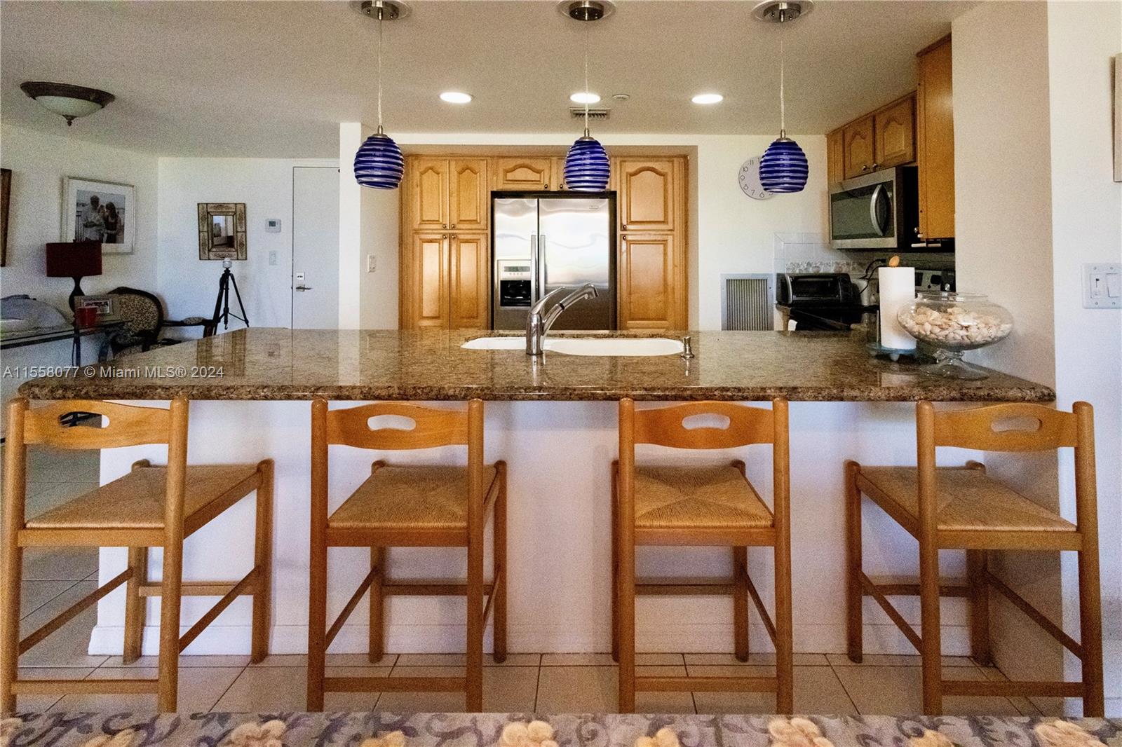 2555 Collins Ave 308, Miami Beach, Florida 33140, 2 Bedrooms Bedrooms, ,2 BathroomsBathrooms,Residential,For Sale,2555 Collins Ave 308,A11558077