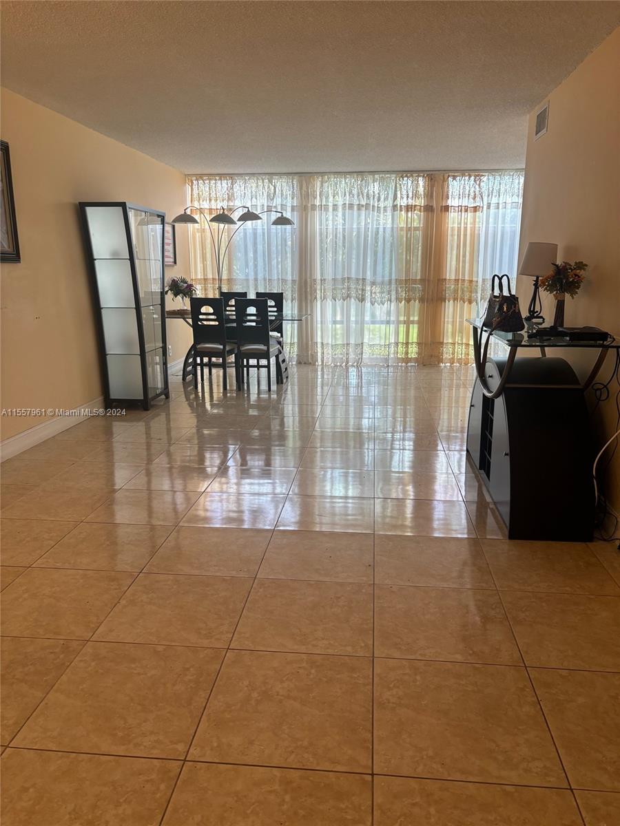 2001 Atlantic Shores Blvd 311, Hallandale Beach, Florida 33009, 1 Bedroom Bedrooms, ,1 BathroomBathrooms,Residential,For Sale,2001 Atlantic Shores Blvd 311,A11557961