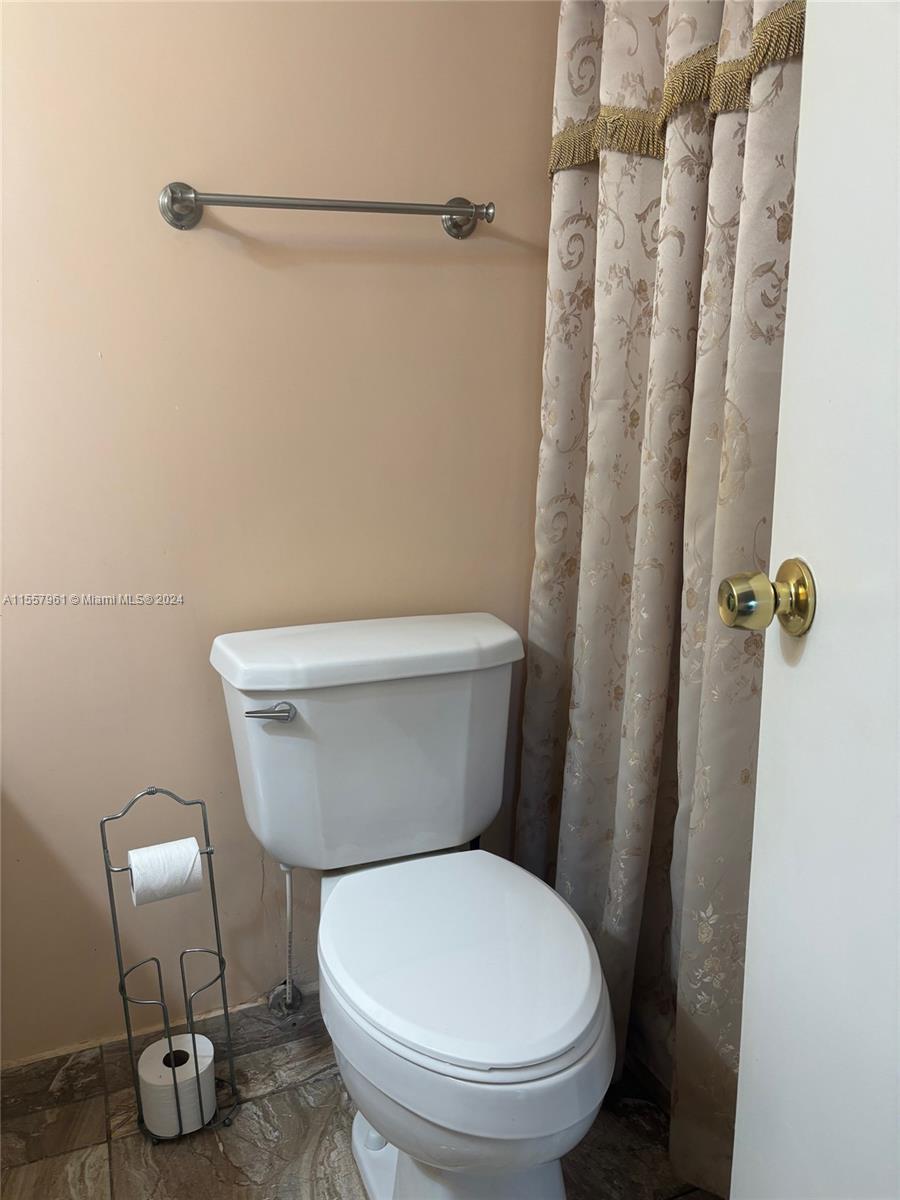 2001 Atlantic Shores Blvd 311, Hallandale Beach, Florida 33009, 1 Bedroom Bedrooms, ,1 BathroomBathrooms,Residential,For Sale,2001 Atlantic Shores Blvd 311,A11557961