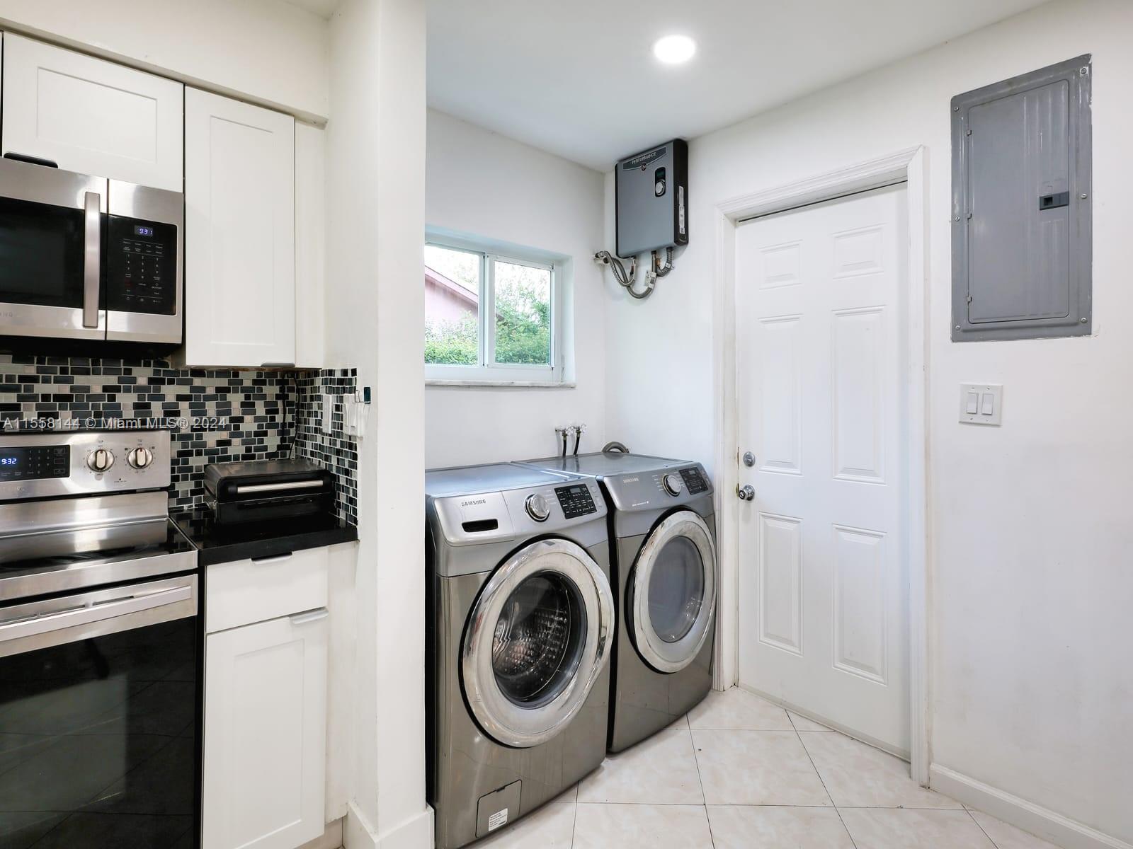 7005 NW 95th Ave, Tamarac, Florida 33321, 3 Bedrooms Bedrooms, ,2 BathroomsBathrooms,Residential,For Sale,7005 NW 95th Ave,A11558144