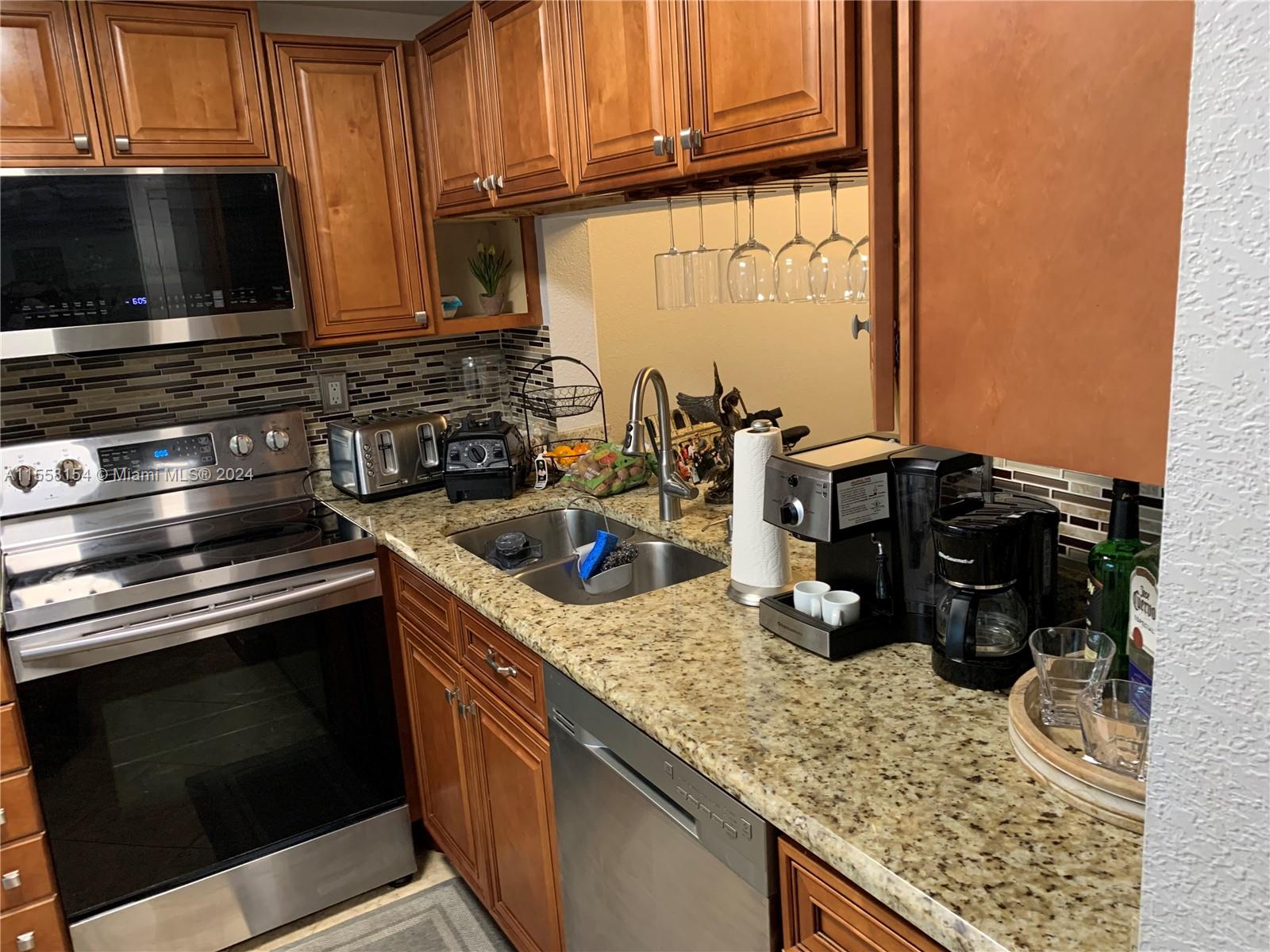 9080 Lime Bay Blvd 109, Tamarac, Florida 33321, 1 Bedroom Bedrooms, ,1 BathroomBathrooms,Residentiallease,For Rent,9080 Lime Bay Blvd 109,A11558154