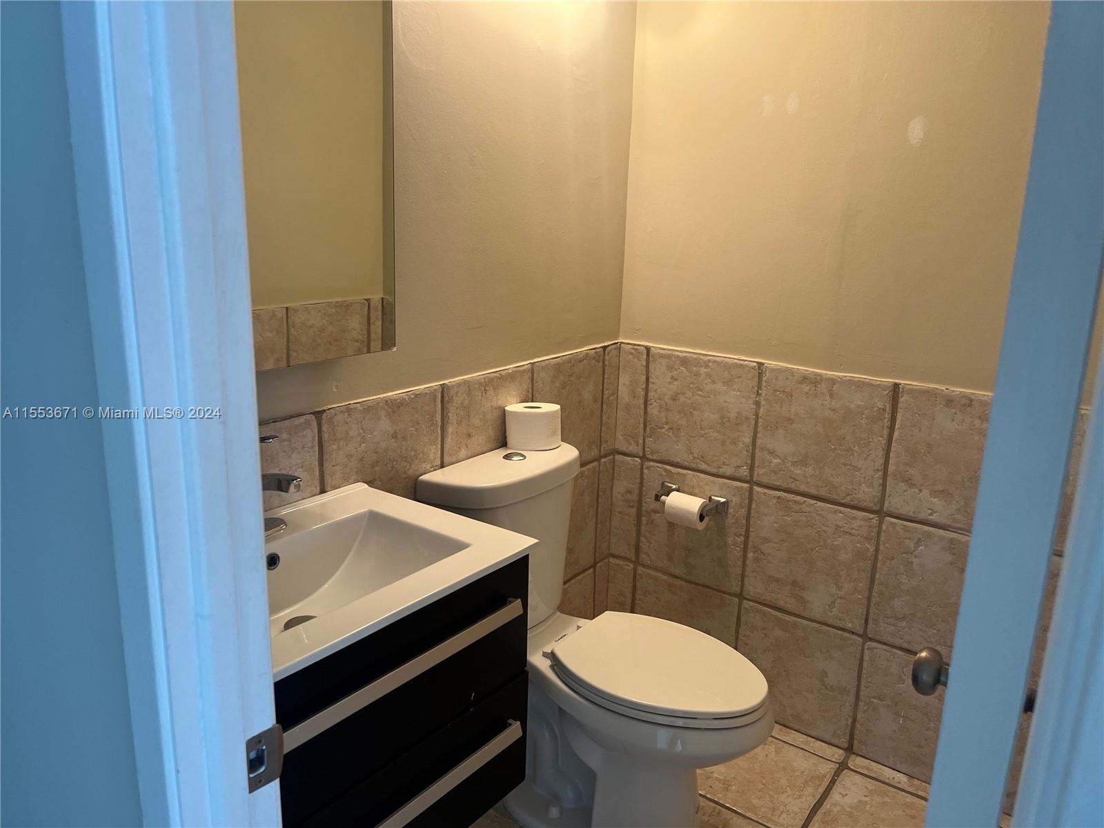 600 NE 36th St 1809, Miami, Florida 33137, 1 Bedroom Bedrooms, ,1 BathroomBathrooms,Residential,For Sale,600 NE 36th St 1809,A11553671