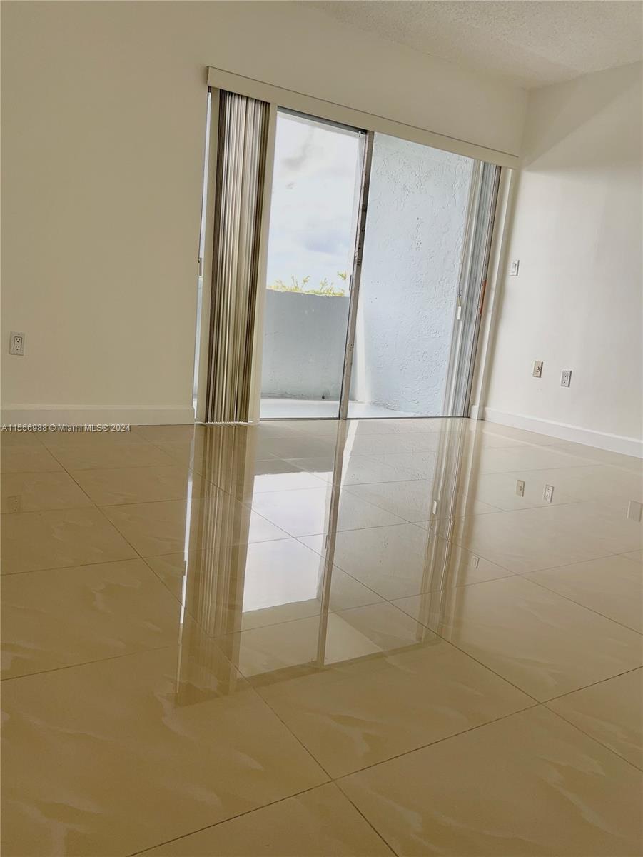 9365 Fontainebleau Blvd E214, Miami, Florida 33172, 2 Bedrooms Bedrooms, ,1 BathroomBathrooms,Residentiallease,For Rent,9365 Fontainebleau Blvd E214,A11556988