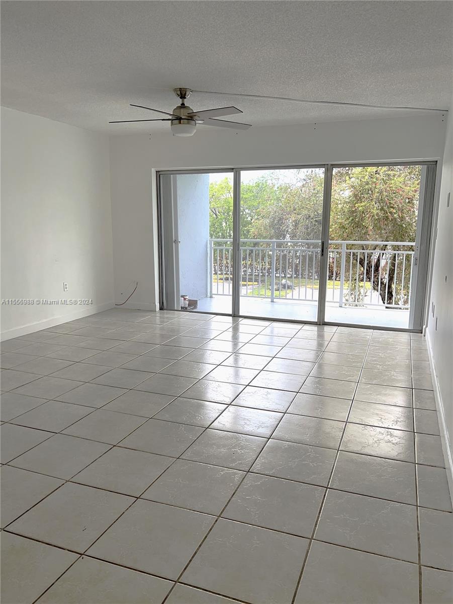 9365 Fontainebleau Blvd E214, Miami, Florida 33172, 2 Bedrooms Bedrooms, ,1 BathroomBathrooms,Residentiallease,For Rent,9365 Fontainebleau Blvd E214,A11556988