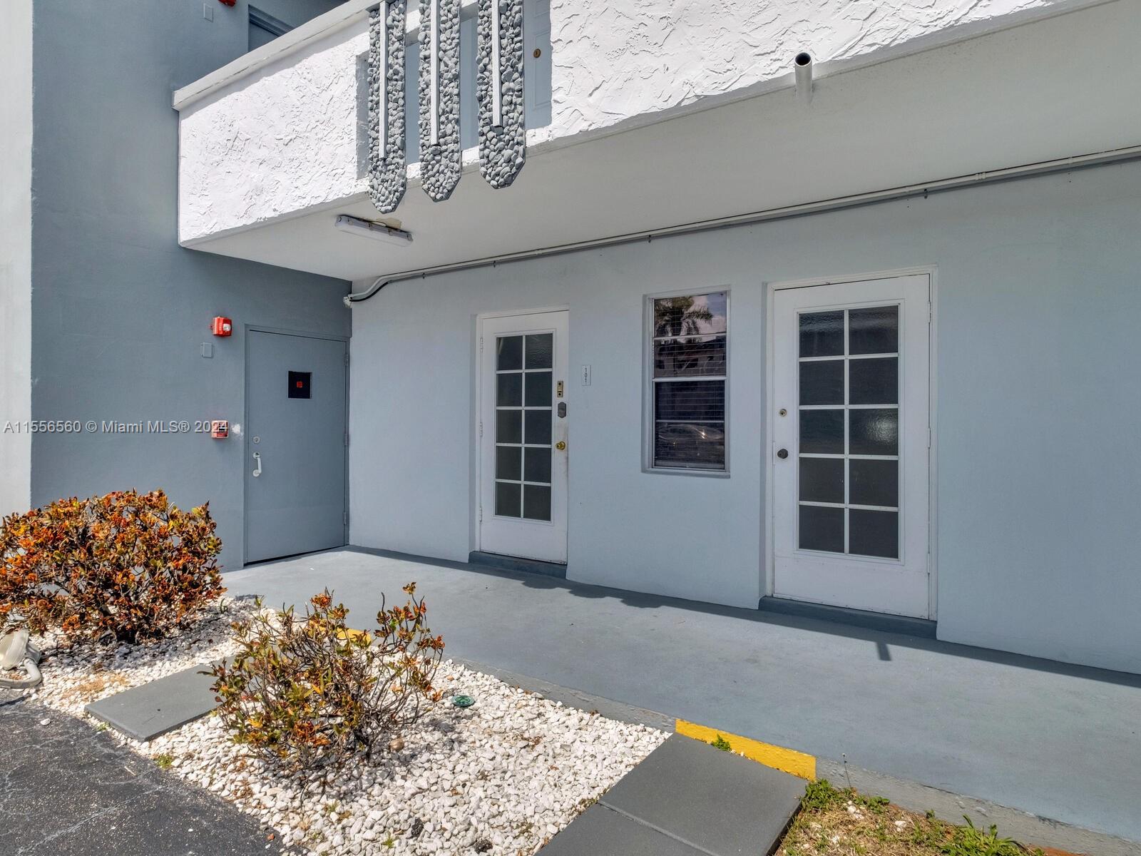 1445 Atlantic Shores Blvd 101, Hallandale Beach, Florida 33009, 2 Bedrooms Bedrooms, ,2 BathroomsBathrooms,Residential,For Sale,1445 Atlantic Shores Blvd 101,A11556560