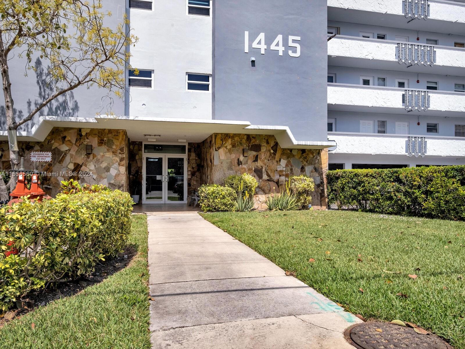 1445 Atlantic Shores Blvd 101, Hallandale Beach, Florida 33009, 2 Bedrooms Bedrooms, ,2 BathroomsBathrooms,Residential,For Sale,1445 Atlantic Shores Blvd 101,A11556560