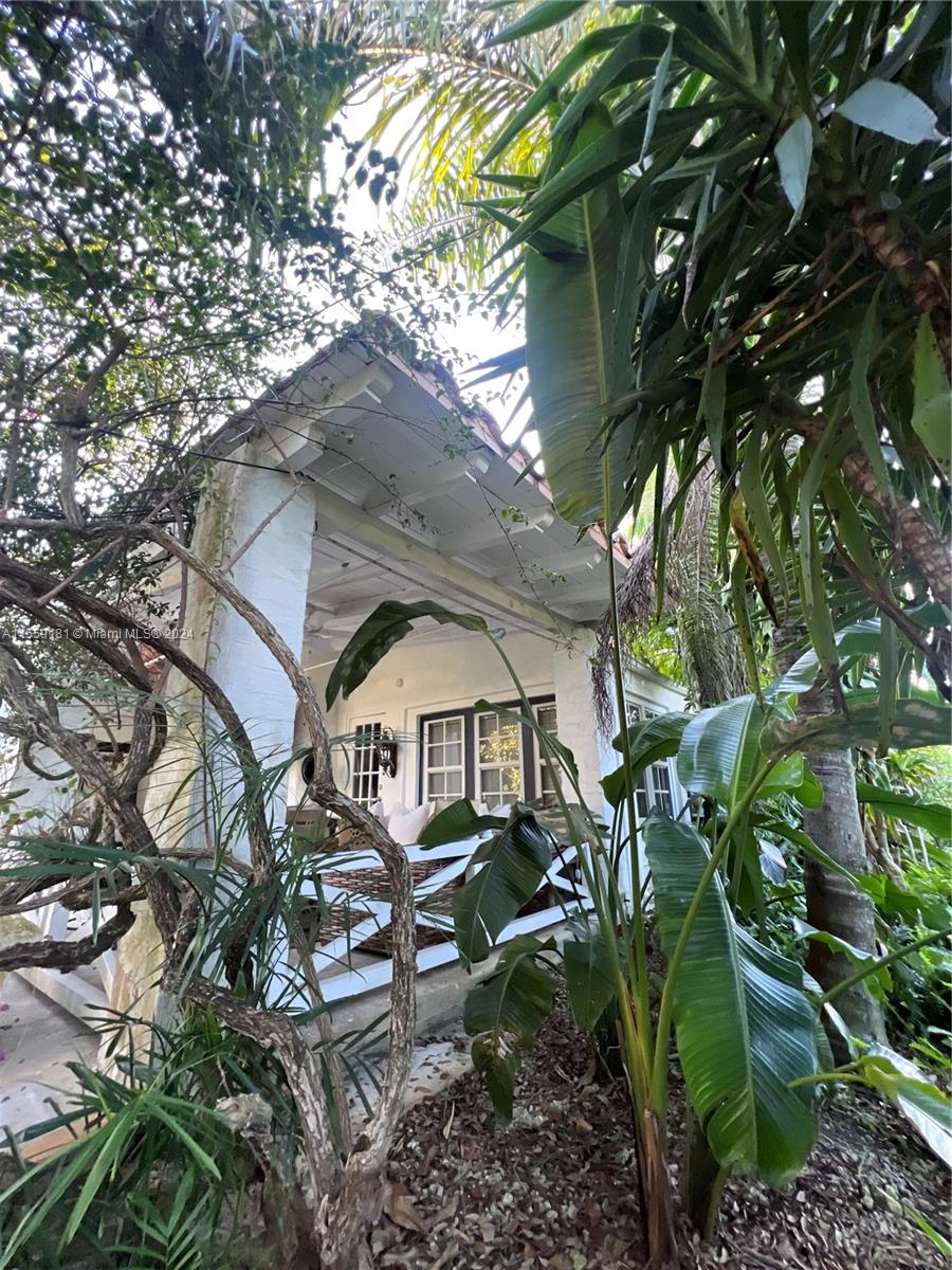 652 NE 77th St 1, Miami, Florida 33138, 1 Bedroom Bedrooms, ,2 BathroomsBathrooms,Residentiallease,For Rent,652 NE 77th St 1,A11559181