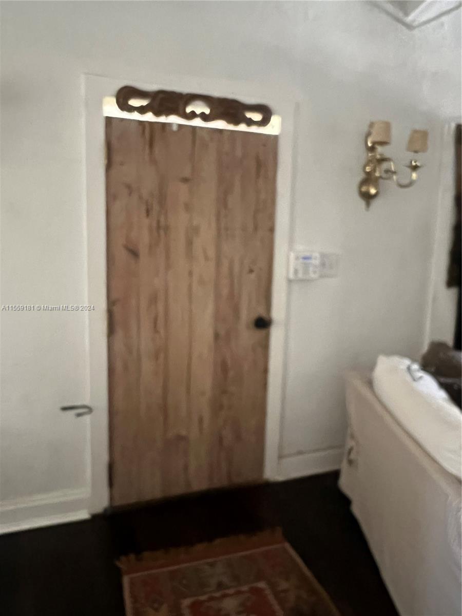 652 NE 77th St 1, Miami, Florida 33138, 1 Bedroom Bedrooms, ,2 BathroomsBathrooms,Residentiallease,For Rent,652 NE 77th St 1,A11559181