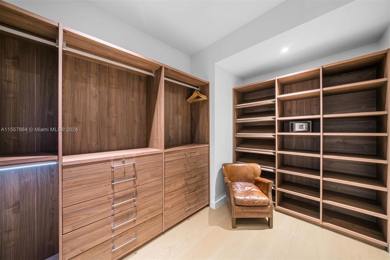 4701 N Meridian Ave LPH21, Miami Beach, Florida 33140, 3 Bedrooms Bedrooms, ,3 BathroomsBathrooms,Residential,For Sale,4701 N Meridian Ave LPH21,A11557864