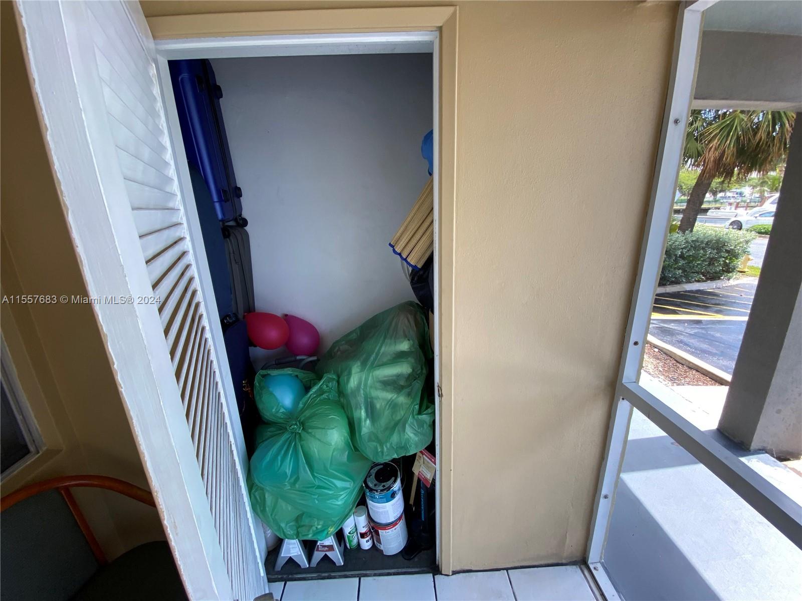 250 Layne Blvd 110, Hallandale Beach, Florida 33009, 2 Bedrooms Bedrooms, ,2 BathroomsBathrooms,Residential,For Sale,250 Layne Blvd 110,A11557683