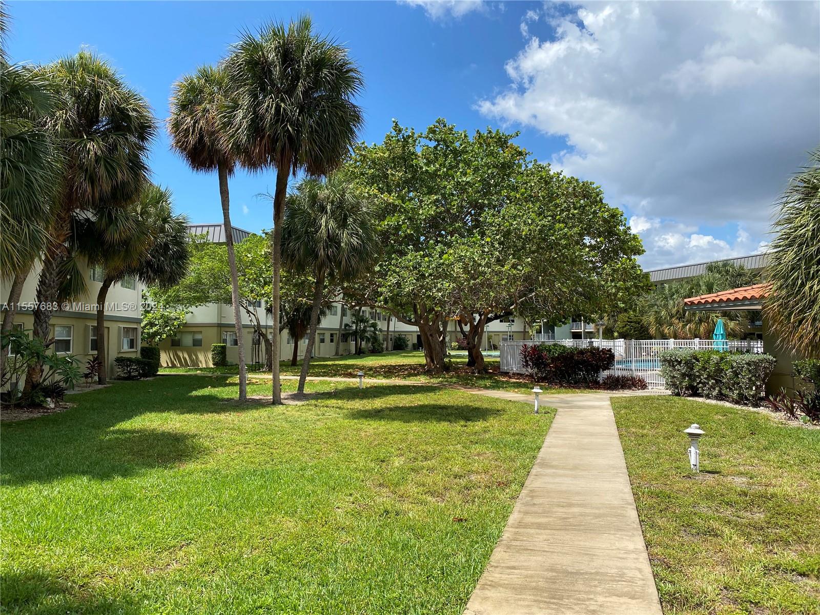 250 Layne Blvd 110, Hallandale Beach, Florida 33009, 2 Bedrooms Bedrooms, ,2 BathroomsBathrooms,Residential,For Sale,250 Layne Blvd 110,A11557683