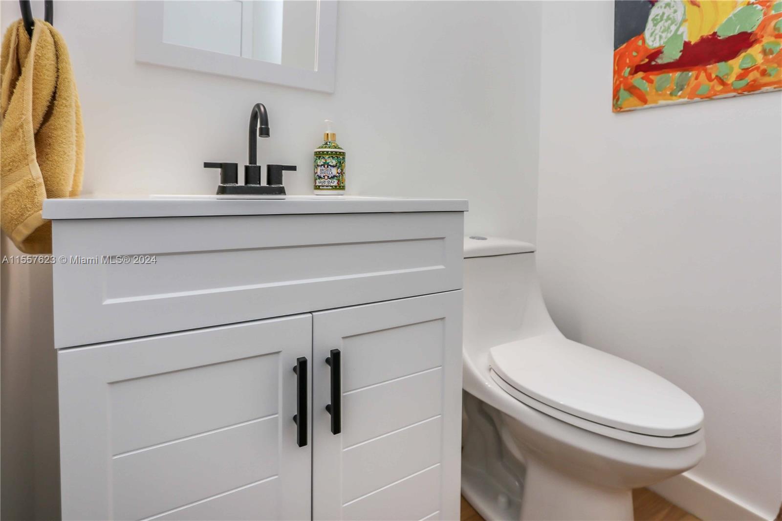 1520 Mckinley St 206E, Hollywood, Florida 33020, 1 Bedroom Bedrooms, ,1 BathroomBathrooms,Residential,For Sale,1520 Mckinley St 206E,A11557623