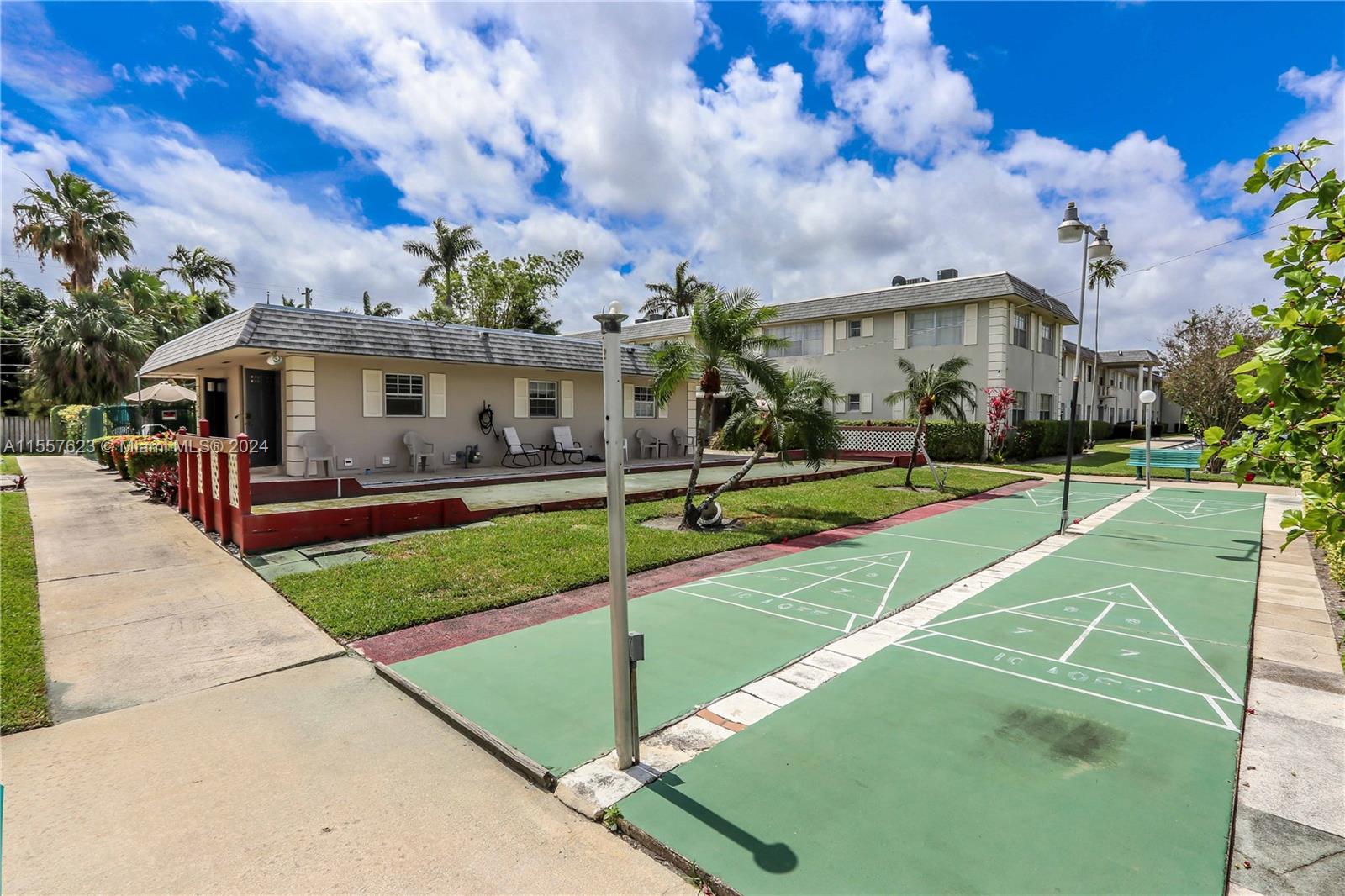 1520 Mckinley St 206E, Hollywood, Florida 33020, 1 Bedroom Bedrooms, ,1 BathroomBathrooms,Residential,For Sale,1520 Mckinley St 206E,A11557623
