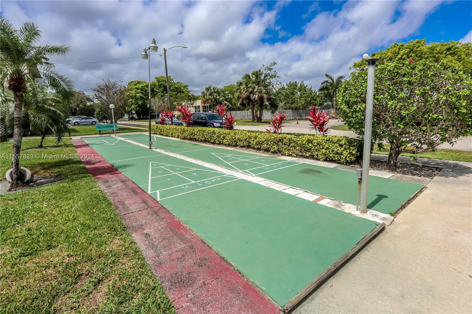 1520 Mckinley St 206E, Hollywood, Florida 33020, 1 Bedroom Bedrooms, ,1 BathroomBathrooms,Residential,For Sale,1520 Mckinley St 206E,A11557623