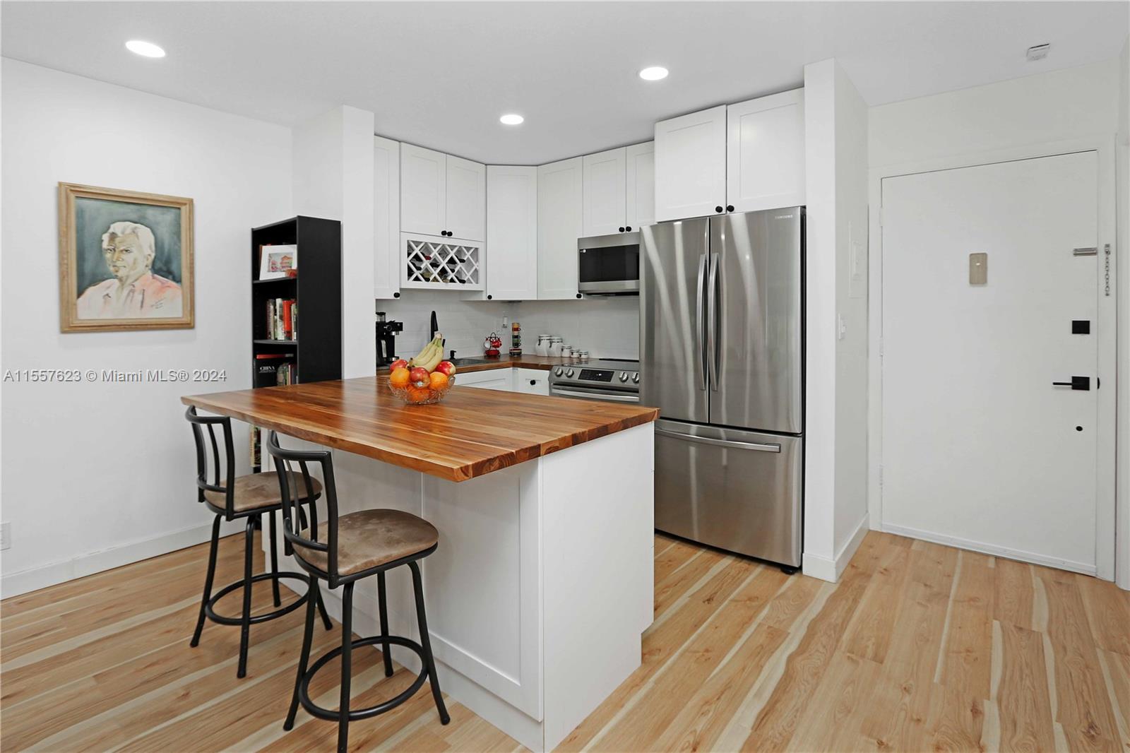 1520 Mckinley St 206E, Hollywood, Florida 33020, 1 Bedroom Bedrooms, ,1 BathroomBathrooms,Residential,For Sale,1520 Mckinley St 206E,A11557623