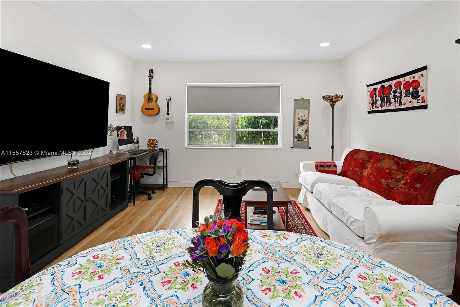 1520 Mckinley St 206E, Hollywood, Florida 33020, 1 Bedroom Bedrooms, ,1 BathroomBathrooms,Residential,For Sale,1520 Mckinley St 206E,A11557623