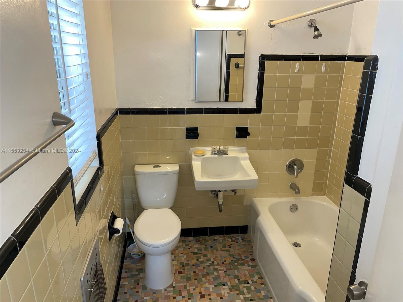 7400 Harding Ave 5, Miami Beach, Florida 33141, ,1 BathroomBathrooms,Residential,For Sale,7400 Harding Ave 5,A11559204