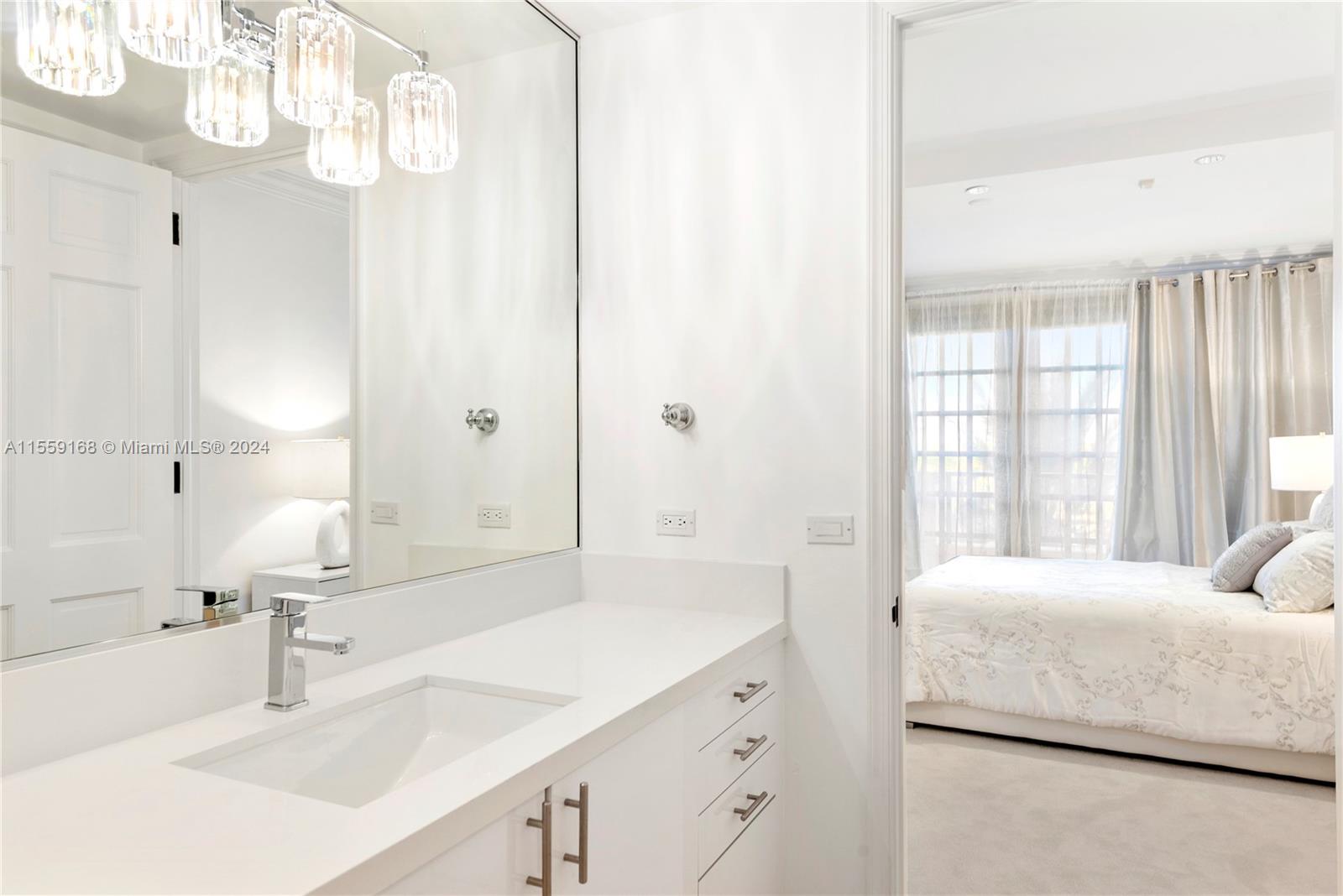 Miami Beach, Florida 33109, 3 Bedrooms Bedrooms, ,3 BathroomsBathrooms,Residentiallease,For Rent,A11559168