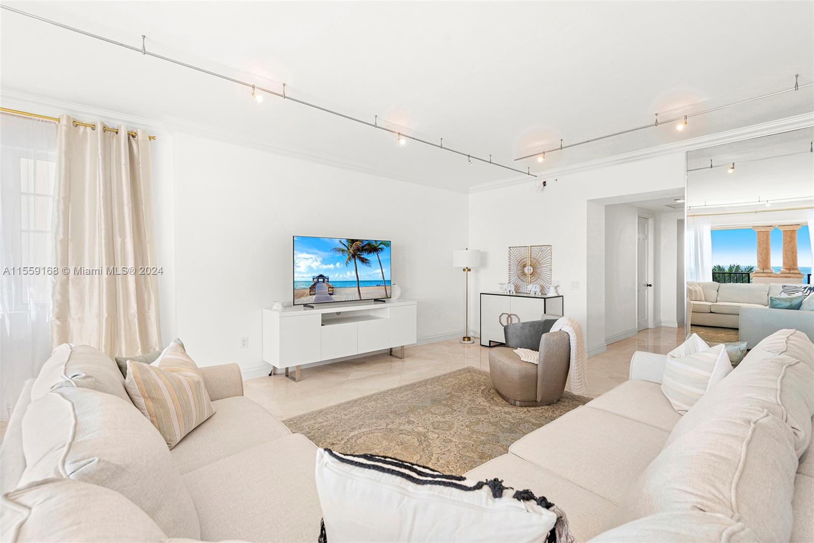 Miami Beach, Florida 33109, 3 Bedrooms Bedrooms, ,3 BathroomsBathrooms,Residentiallease,For Rent,A11559168