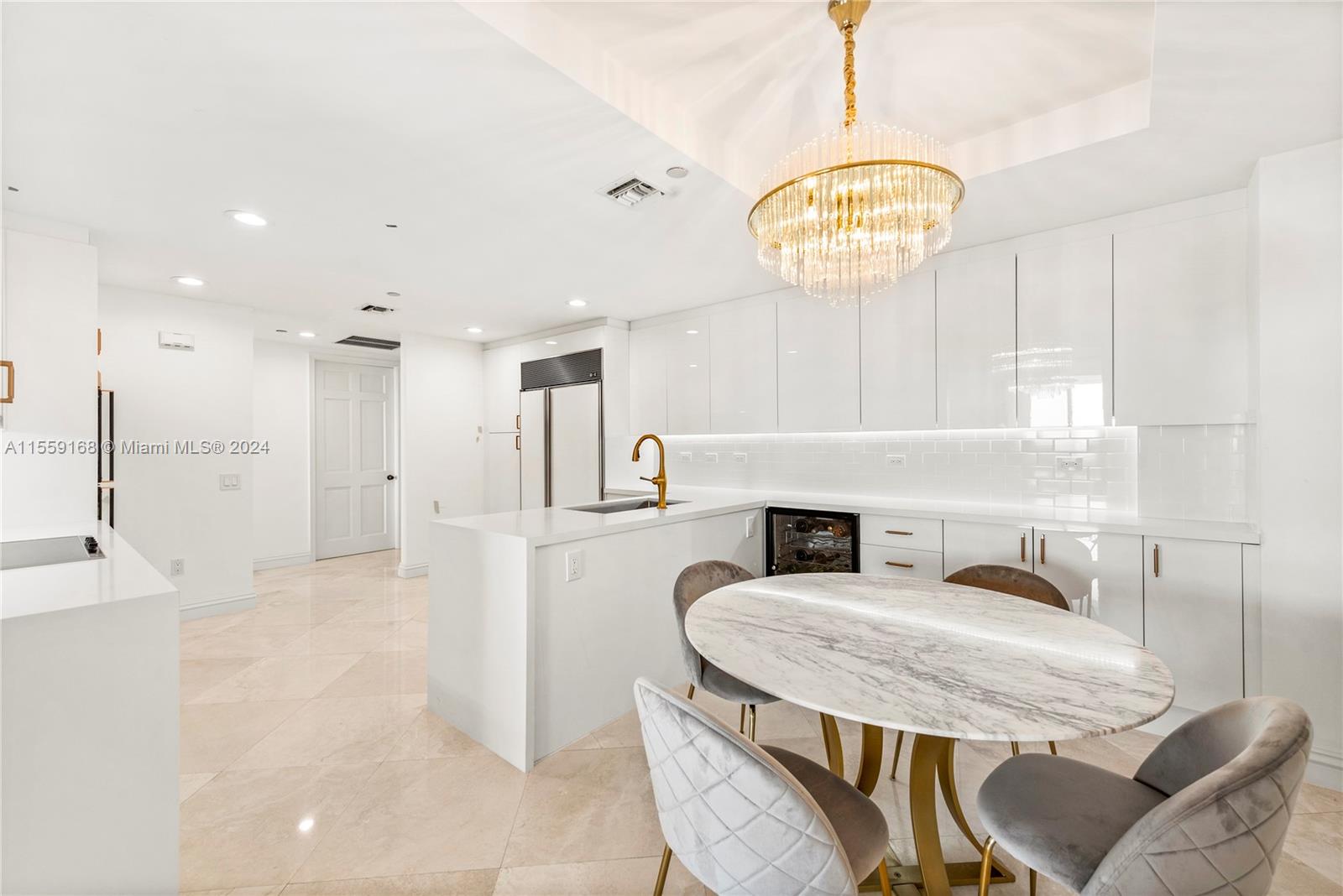 Miami Beach, Florida 33109, 3 Bedrooms Bedrooms, ,3 BathroomsBathrooms,Residentiallease,For Rent,A11559168