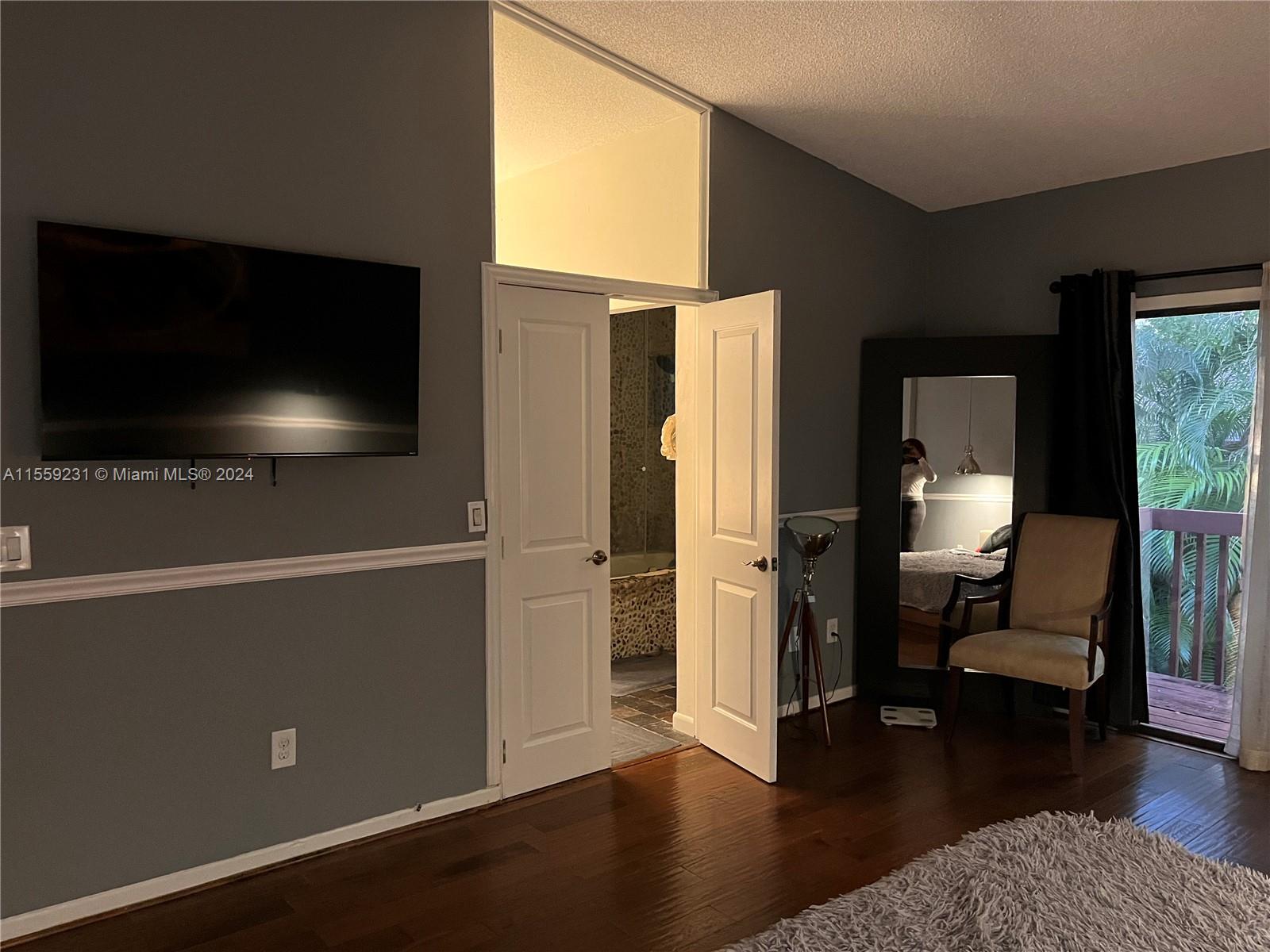 474 SE 11th Ter 474, Dania Beach, Florida 33004, 2 Bedrooms Bedrooms, ,2 BathroomsBathrooms,Residentiallease,For Rent,474 SE 11th Ter 474,A11559231