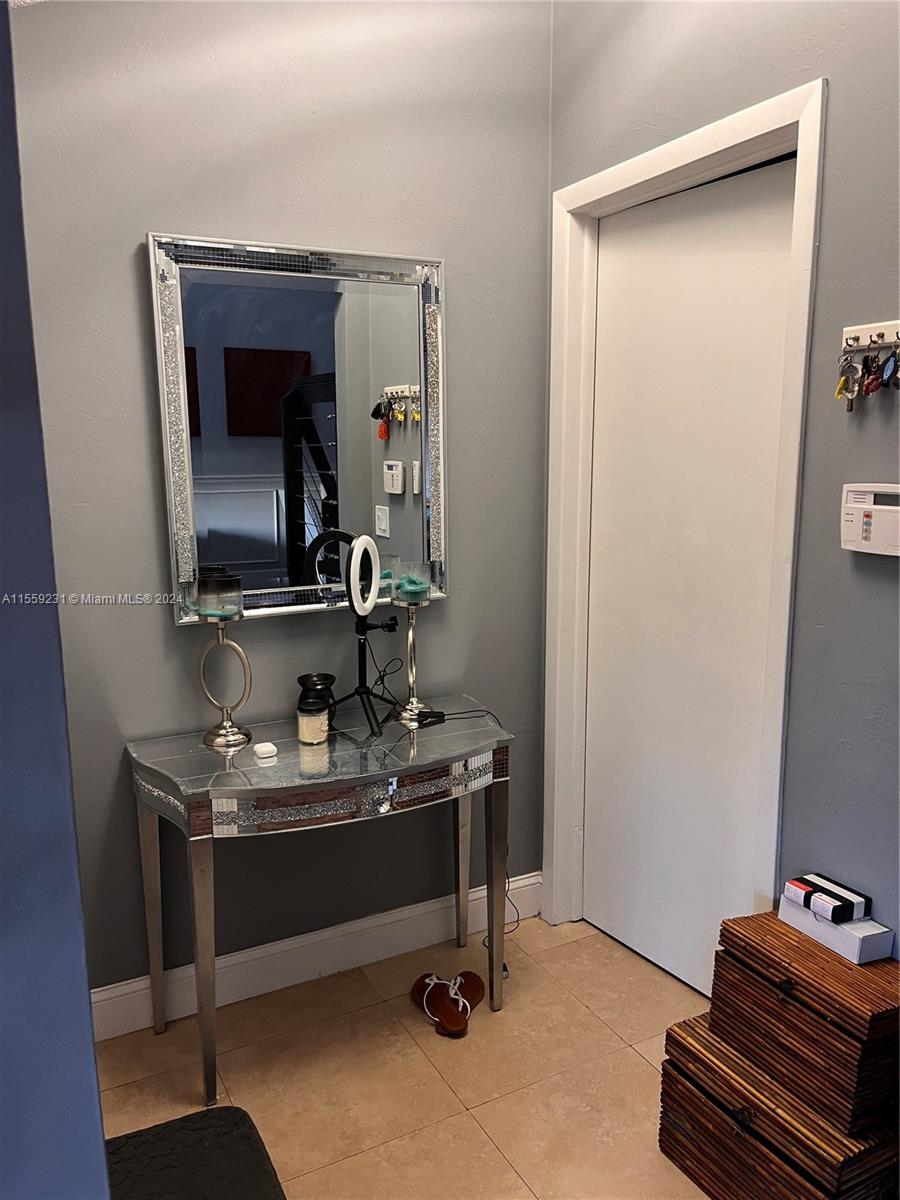 474 SE 11th Ter 474, Dania Beach, Florida 33004, 2 Bedrooms Bedrooms, ,2 BathroomsBathrooms,Residentiallease,For Rent,474 SE 11th Ter 474,A11559231