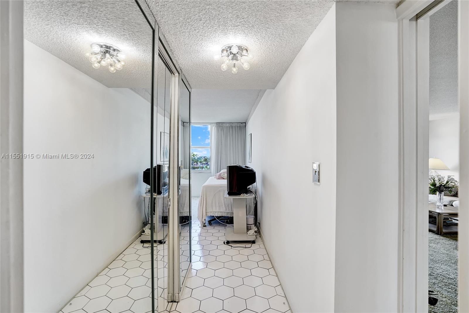 1865 S Ocean Dr 3K, Hallandale Beach, Florida 33009, 1 Bedroom Bedrooms, ,2 BathroomsBathrooms,Residential,For Sale,1865 S Ocean Dr 3K,A11551915