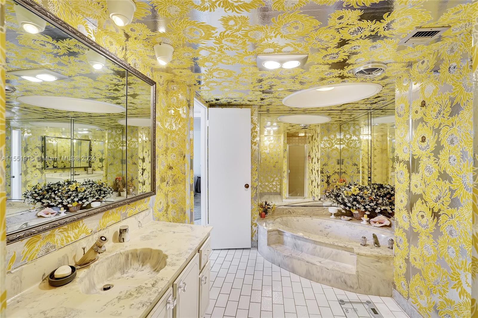 1865 S Ocean Dr 3K, Hallandale Beach, Florida 33009, 1 Bedroom Bedrooms, ,2 BathroomsBathrooms,Residential,For Sale,1865 S Ocean Dr 3K,A11551915