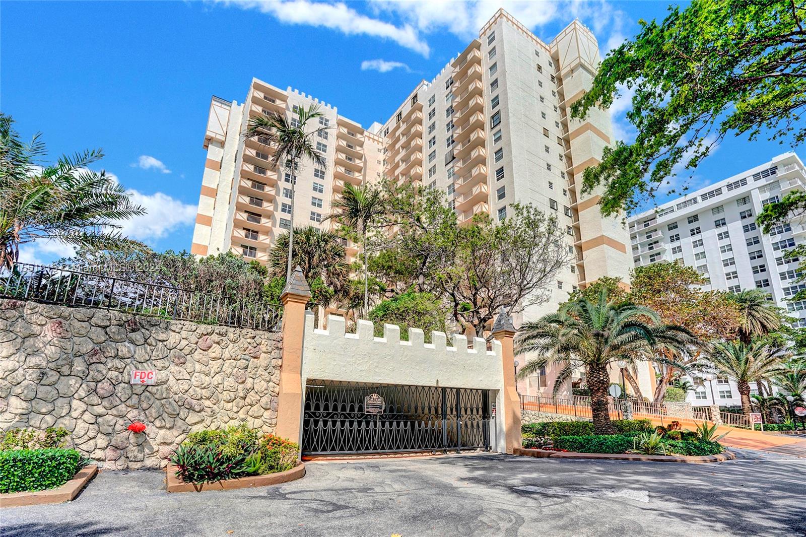 1865 S Ocean Dr 3K, Hallandale Beach, Florida 33009, 1 Bedroom Bedrooms, ,2 BathroomsBathrooms,Residential,For Sale,1865 S Ocean Dr 3K,A11551915